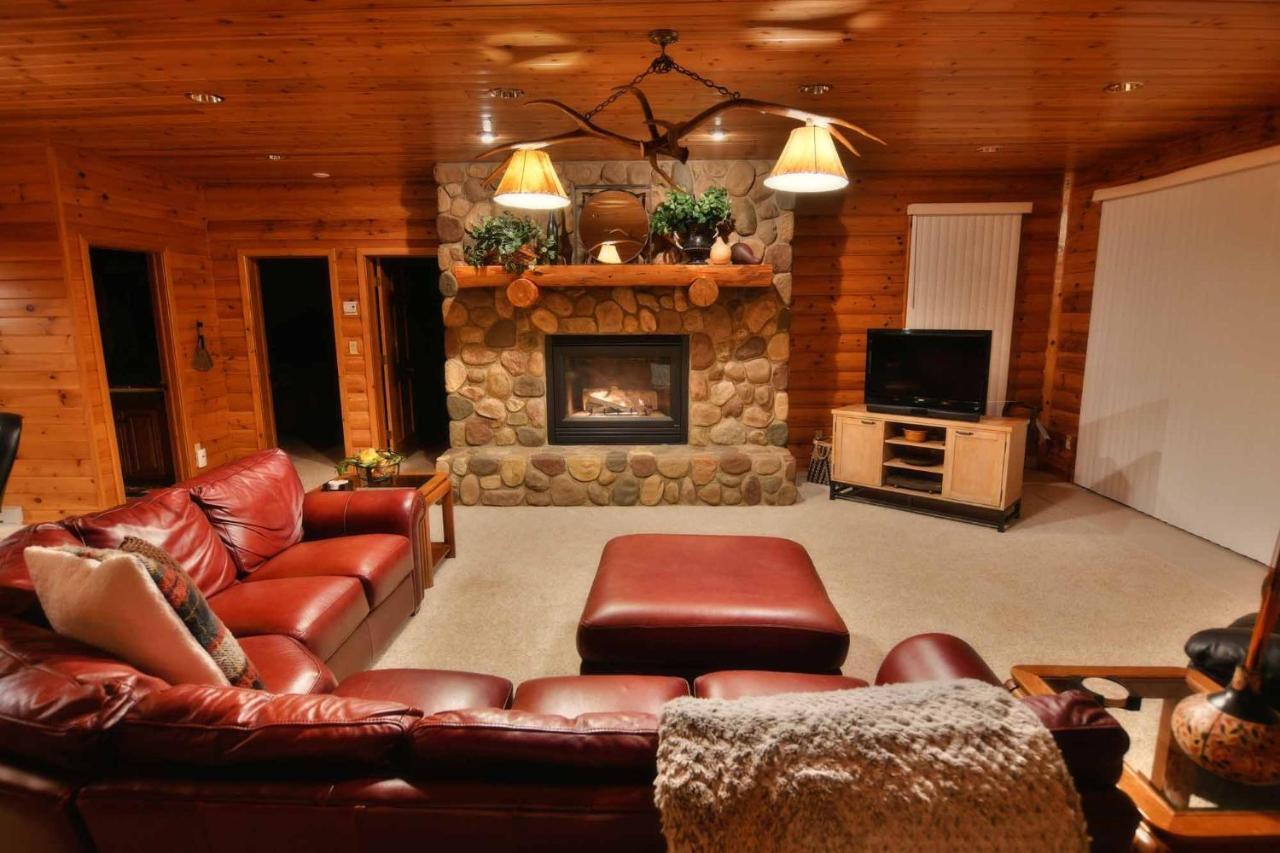 Majestic Moose Lodge Home Cable Extérieur photo